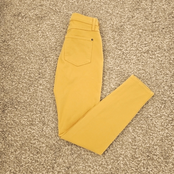 YOGA Women's Yellow Jeans sz 26 - Picture 6 of 6